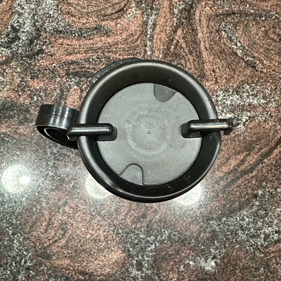 Walt Disney World refillable resort mug - Picture 4 of 6